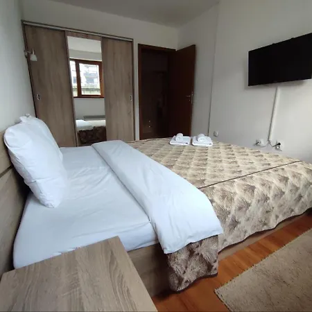 Belvedere Club Spa&pool Private Apartman Banszko